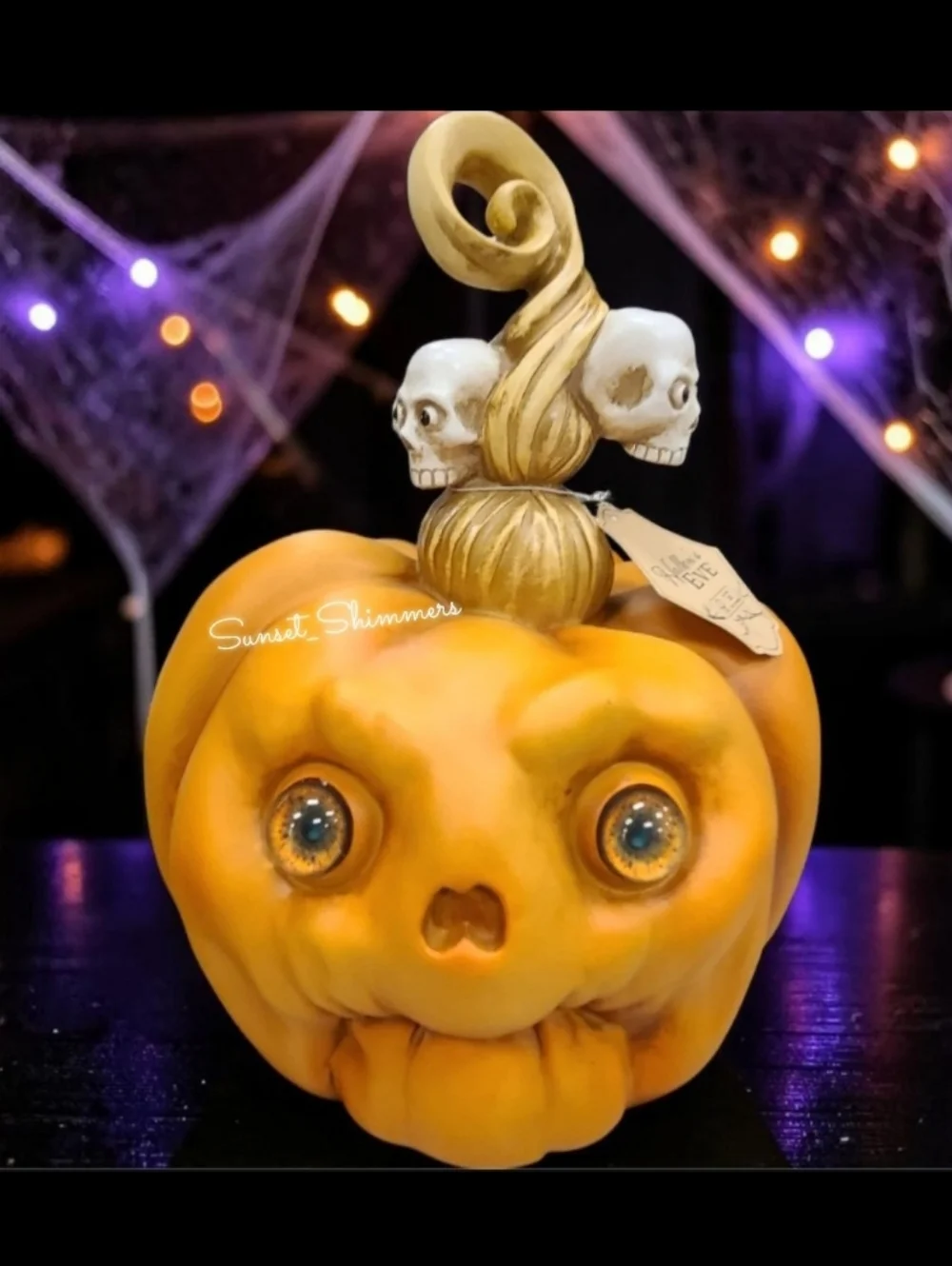 14" Primitive Skull Face Jack O Lantern Pumpkin Figure Realistic 3D Eyes New - Picture 5 of 8